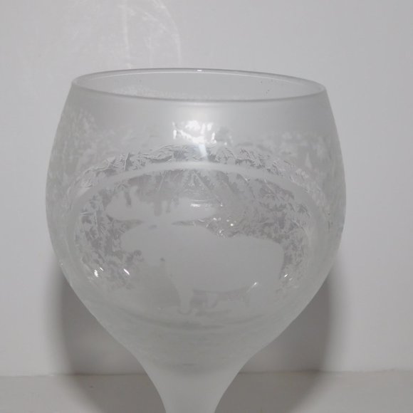 Set 2 Vintage Etched Moose Wine Glasses 6.5" tall - Picture 3 of 6